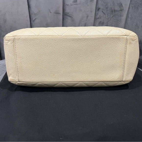Sold-CHANEL Caviar Quilted Petite Shopping Tote PST - Picture 6 of 16